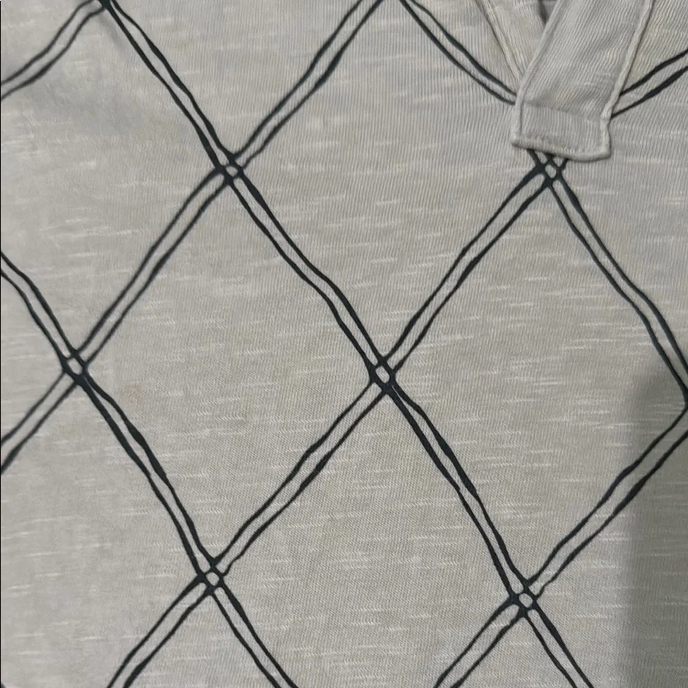 Banana Republic Gray Polo with Geometric Design